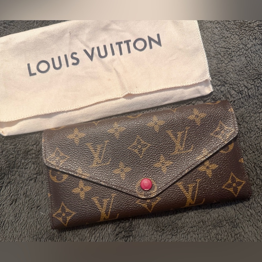 Louis Vuitton Josephine Wallet - Monogram